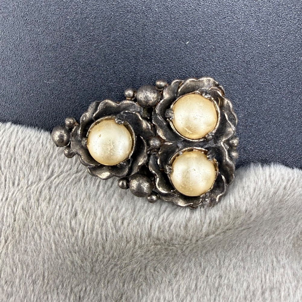 Vintage Estate Dress Clip Gold Tone Imitation Pearl Floral Art Deco Style